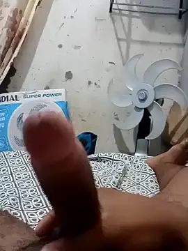 Snapshot of kaua_rola_de_mel chatting on 01/01/25, 02:09 kaua rola de mel online show from 01/01/25, 02:09