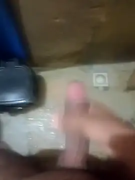 Snapshot of kaua_rola_de_mel chatting on 11/22/25, 04:39 kaua rola de mel online show from 11/22/25, 04:39