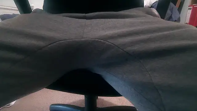 Snapshot of an4y8ot chatting on 12/13/24, 12:50 an4y8ot online show from 12/13/24, 12:50