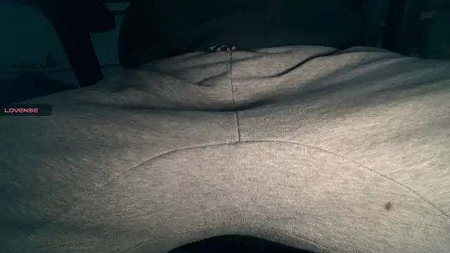 Snapshot of an4y8ot chatting on 12/16/24, 09:35 an4y8ot online show from 12/16/24, 09:35