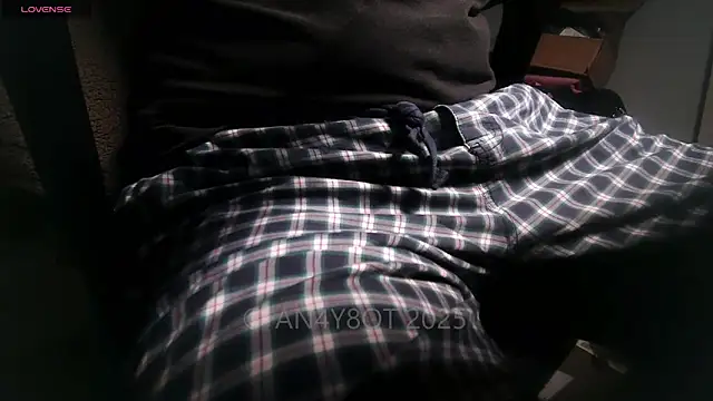 Snapshot of an4y8ot chatting on 01/17/25, 09:06 an4y8ot online show from 01/17/25, 09:06