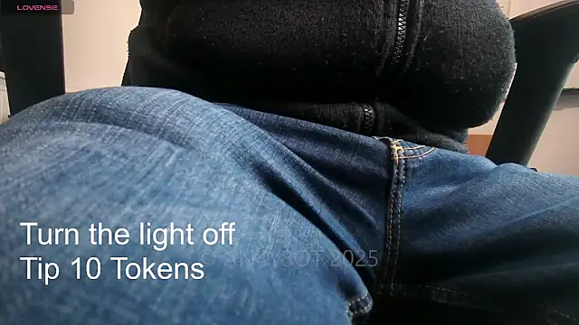 Snapshot of an4y8ot chatting on 01/29/25, 08:51 an4y8ot online show from 01/29/25, 08:51