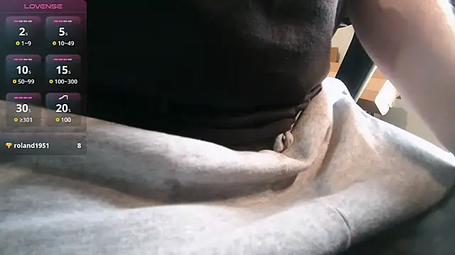 Snapshot of an4y8ot chatting on 03/10/25, 03:09 an4y8ot online show from 03/10/25, 03:09