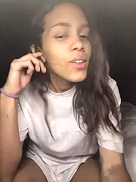 Snapshot of Cositarica_69 chatting on 10/06/25, 11:51 Cositarica 69 online show from 10/06/25, 11:51