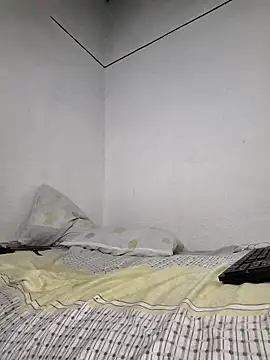 Snapshot of Cositarica_69 chatting on 10/11/25, 12:21 Cositarica 69 online show from 10/11/25, 12:21