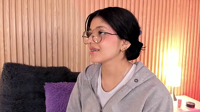 Snapshot of lana_dol chatting on 09/15/25, 01:00 lana dol online show from 09/15/25, 01:00