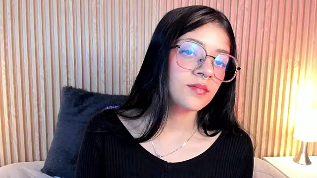 Snapshot of lana_dol chatting on 09/19/25, 01:23 lana dol online show from 09/19/25, 01:23