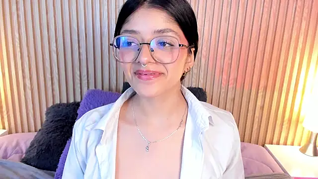 Snapshot of lana_dol chatting on 09/20/25, 04:13 lana dol online show from 09/20/25, 04:13