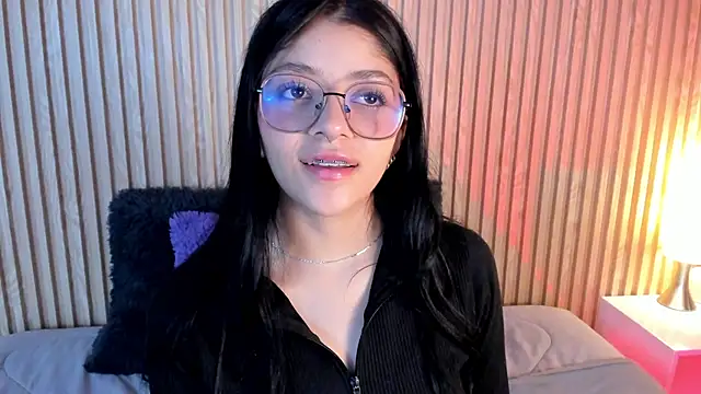 Snapshot of lana_dol chatting on 09/26/25, 04:22 lana dol online show from 09/26/25, 04:22