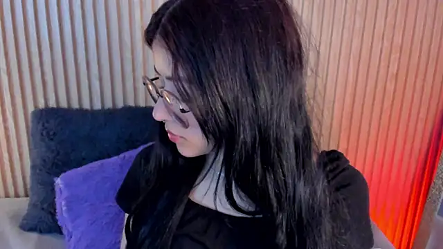 Snapshot of lana_dol chatting on 10/21/25, 01:23 lana dol online show from 10/21/25, 01:23