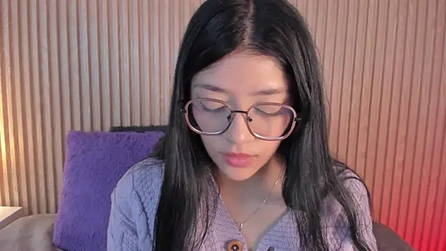 lana dol online show from 11/18/25, 01:04