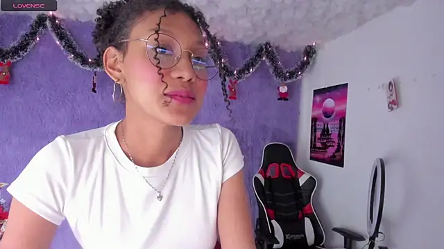 allis0n ik online show from 12/20/24, 03:03