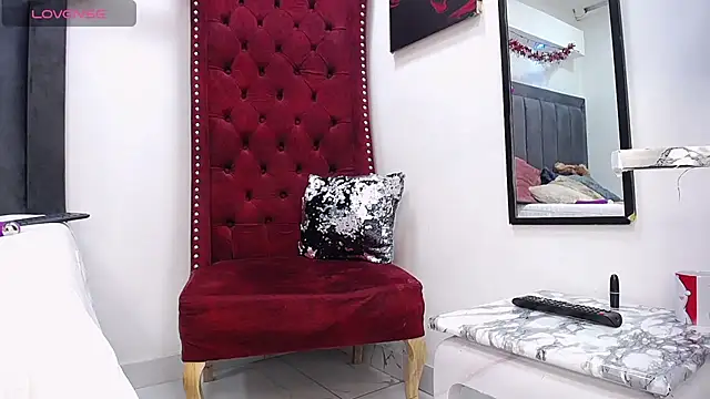 BiancaAntonelli online show from 12/31/24, 02:14