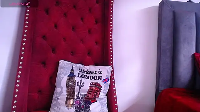 Snapshot of BiancaAntonelli chatting on 11/25/25, 12:49 BiancaAntonelli online show from 11/25/25, 12:49