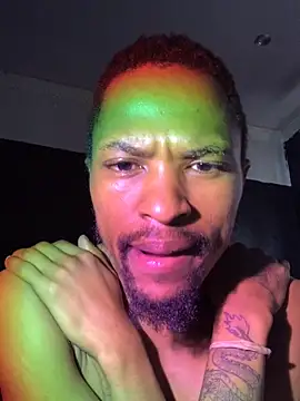 Snapshot of BlueIceCube chatting on 09/24/25, 07:55 BlueIceCube online show from 09/24/25, 07:55