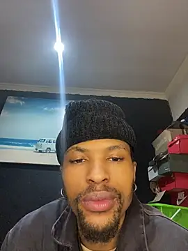 BlueIceCube online show from 05/27/26, 04:37