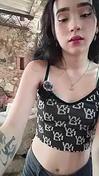 sweet outdoor charm online show from 04/24/26, 03:36