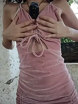sweet outdoor charm online show from 07/02/26, 04:02