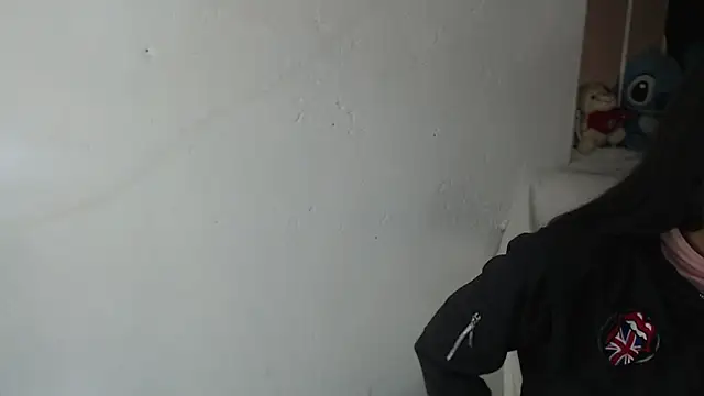 Snapshot of skinny_sweet2411 chatting on 09/14/25, 12:04 skinny sweet2411 online show from 09/14/25, 12:04