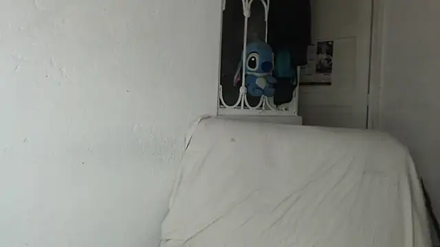 Snapshot of skinny_sweet2411 chatting on 10/06/25, 06:22 skinny sweet2411 online show from 10/06/25, 06:22