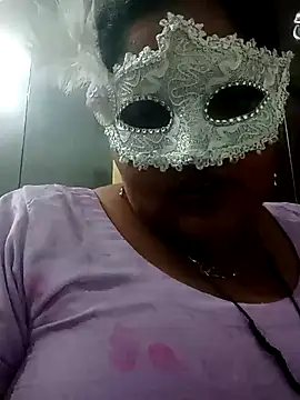 Snapshot of seemi_bhabhi chatting on 01/17/25, 05:53 seemi bhabhi online show from 01/17/25, 05:53