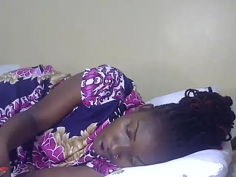 Snapshot of Chichii- chatting on 03/18/25, 09:53 Chichii- online show from 03/18/25, 09:53