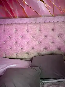 Rousse blue online show from 10/31/25, 03:51