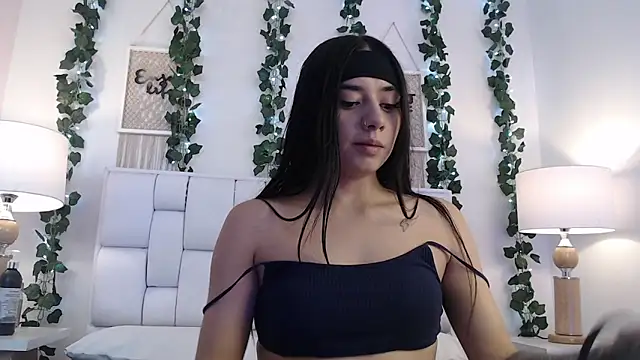 Kylie golden online show from 12/10/24, 11:11