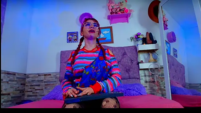 Snapshot of Melannytaylor chatting on 10/30/25, 09:04 Melannytaylor online show from 10/30/25, 09:04