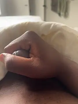 Snapshot of NEWKIDO chatting on 11/04/25, 11:53 NEWKIDO online show from 11/04/25, 11:53