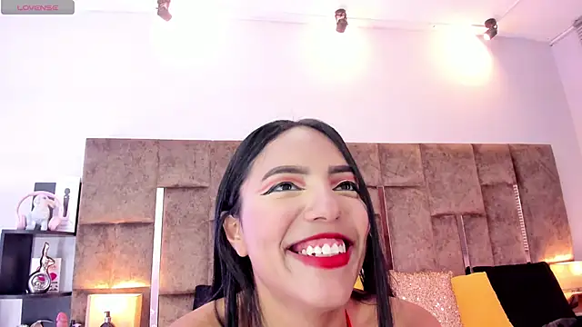 sophiee 20 online show from 03/01/25, 10:21