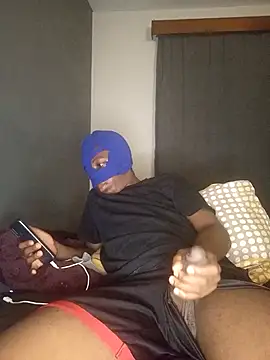 Snapshot of Mischevous_T69 chatting on 03/20/25, 07:14 Mischevous T69 online show from 03/20/25, 07:14