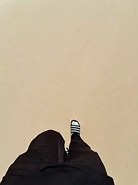 Snapshot of Mischevous_T69 chatting on 10/18/25, 07:42 Mischevous T69 online show from 10/18/25, 07:42