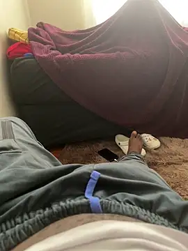 Snapshot of Mischevous_T69 chatting on 11/17/25, 09:48 Mischevous T69 online show from 11/17/25, 09:48