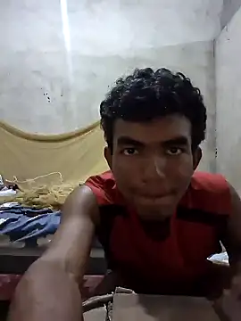 Snapshot of Reynold2608 chatting on 01/20/25, 11:43 Reynold2608 online show from 01/20/25, 11:43