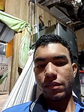 Snapshot of Reynold2608 chatting on 11/28/25, 01:08 Reynold2608 online show from 11/28/25, 01:08