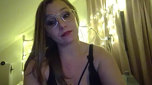 Snapshot of DevilsAngel13 chatting on 12/13/24, 11:17 DevilsAngel13 online show from 12/13/24, 11:17