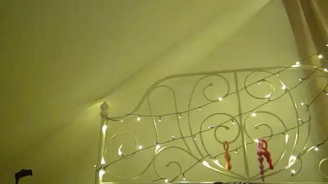 Snapshot of DevilsAngel13 chatting on 12/14/24, 10:07 DevilsAngel13 online show from 12/14/24, 10:07