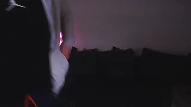 Snapshot of DevilsAngel13 chatting on 02/05/25, 11:02 DevilsAngel13 online show from 02/05/25, 11:02