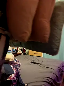 Snapshot of Nina-Chick777 chatting on 10/06/25, 03:04 Nina-Chick777 online show from 10/06/25, 03:04