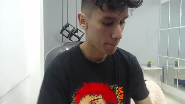 Snapshot of alan_ws chatting on 12/18/24, 12:29 alan ws online show from 12/18/24, 12:29