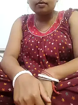 Snapshot of Priya_2222 chatting on 12/14/24, 04:23 Priya 2222 online show from 12/14/24, 04:23