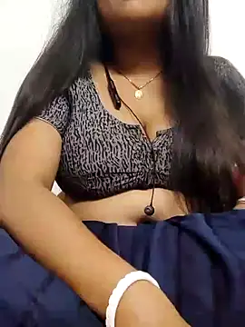 Snapshot of Priya_2222 chatting on 02/01/25, 05:26 Priya 2222 online show from 02/01/25, 05:26
