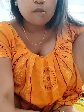 Snapshot of Priya_2222 chatting on 03/08/25, 11:16 Priya 2222 online show from 03/08/25, 11:16