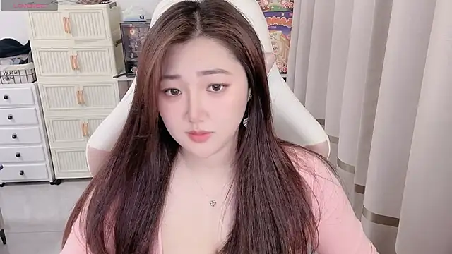 Stars Elyn online show from 05/29/26, 12:58