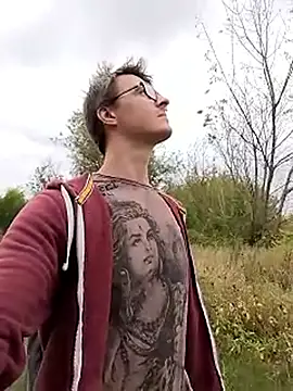 Snapshot of Rosieflo chatting on 09/17/25, 10:06 Rosieflo online show from 09/17/25, 10:06