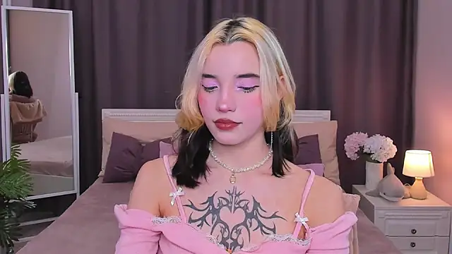 as1an girlfriend online show from 01/24/25, 03:54