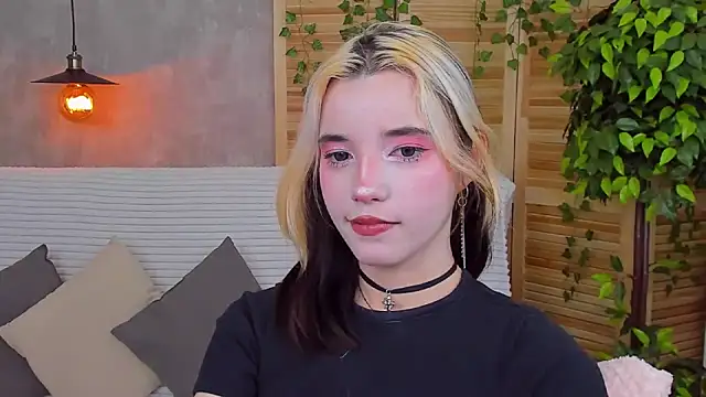 as1an girlfriend online show from 01/28/25, 04:39