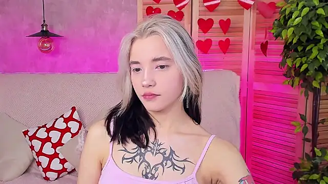 as1an girlfriend online show from 02/19/25, 04:01