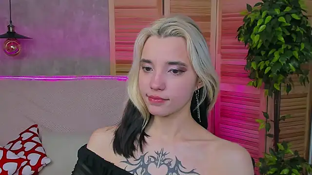 as1an girlfriend online show from 03/05/25, 11:49